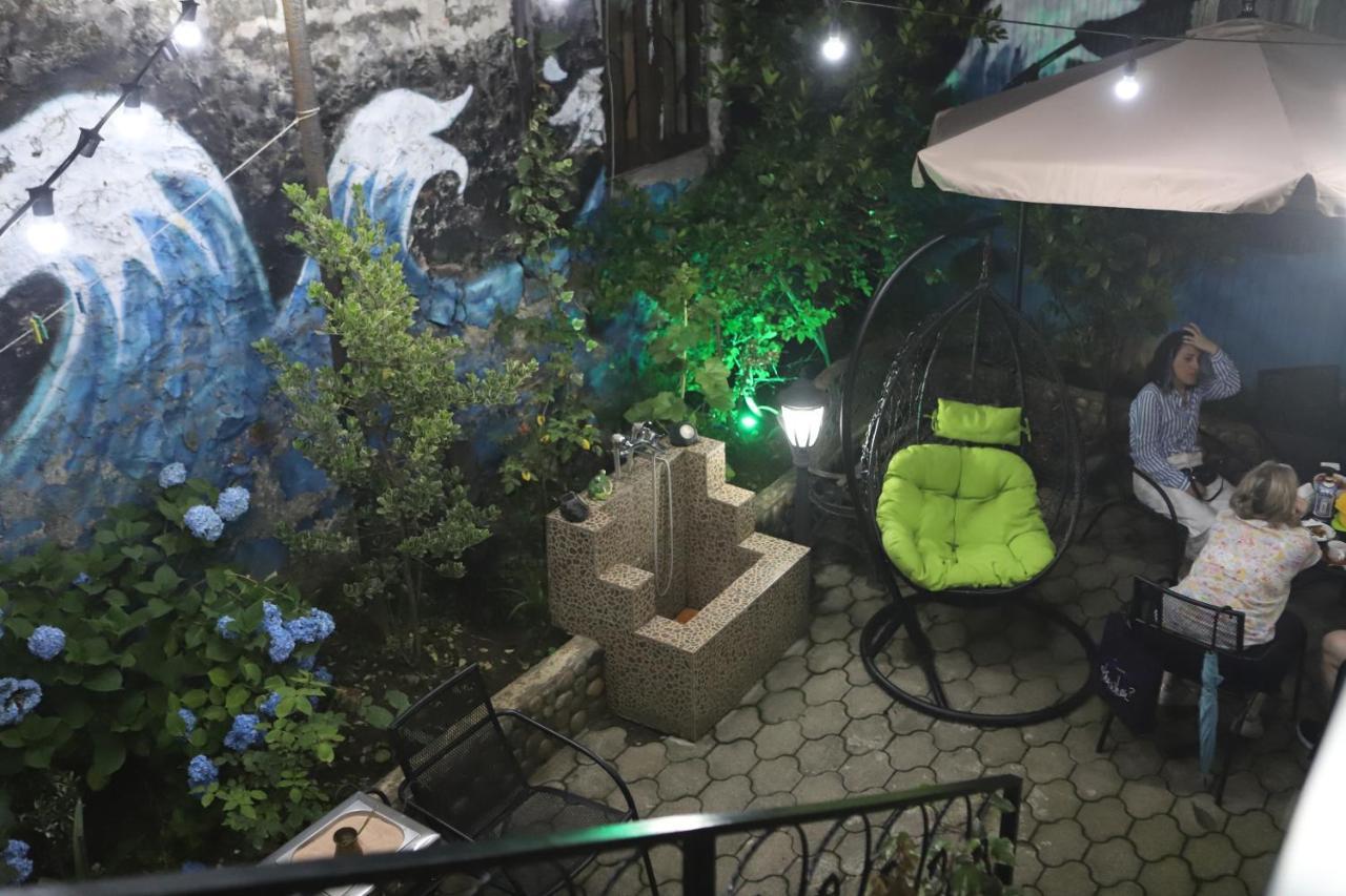 Hotel Black Sea House Батуми Екстериор снимка