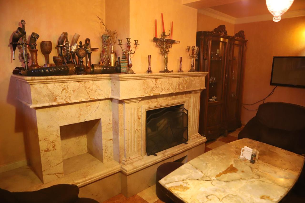 Hotel Black Sea House Батуми Екстериор снимка