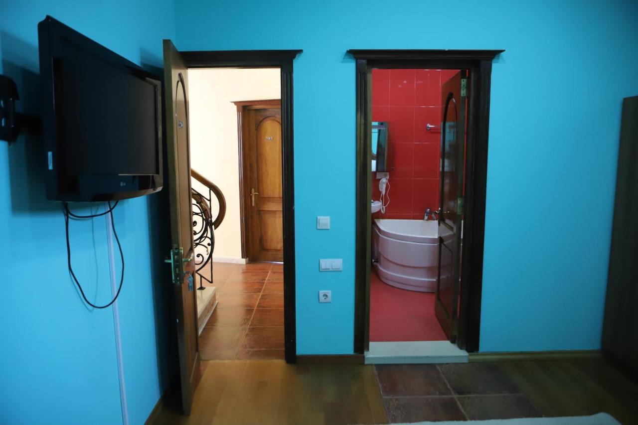 Hotel Black Sea House Батуми Екстериор снимка