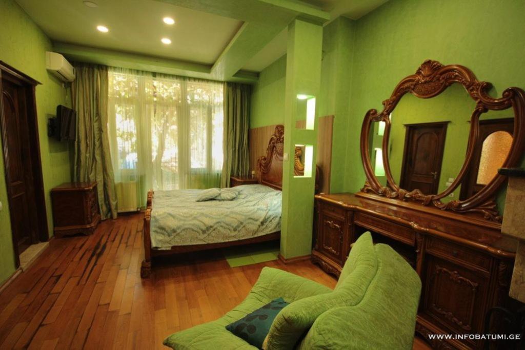 Hotel Black Sea House Батуми Екстериор снимка