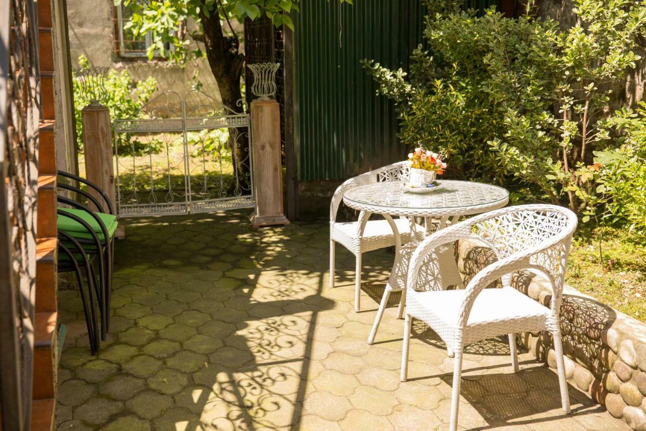 Hotel Black Sea House Батуми Екстериор снимка